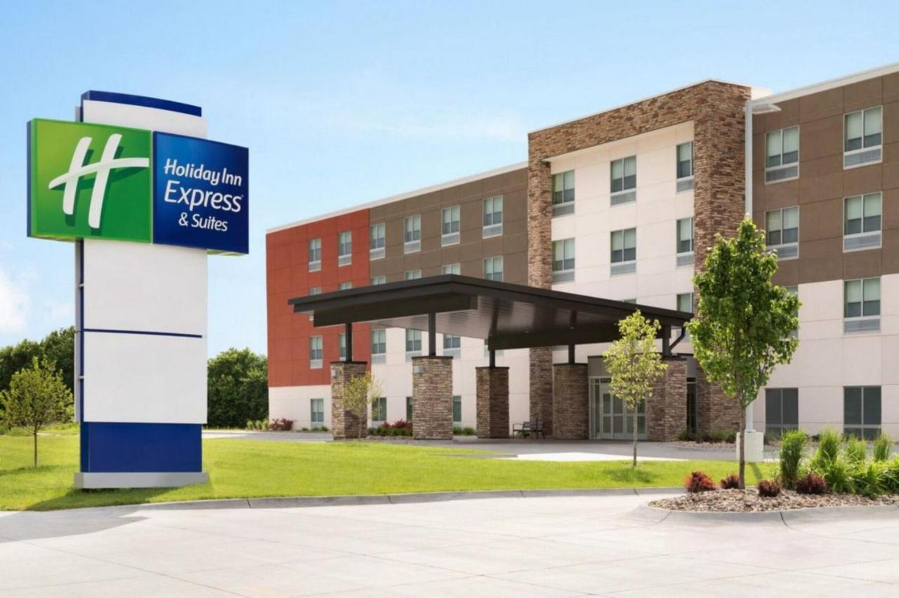 Holiday Inn Express & Suites - Moose Jaw By Ihg Exteriér fotografie